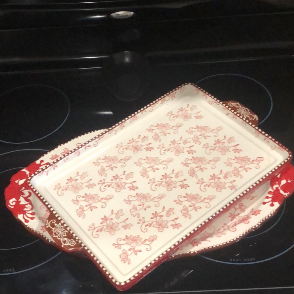 Temptations serving platters